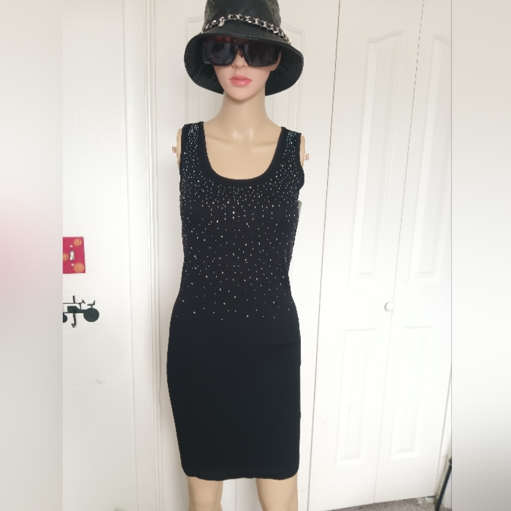 Love charm black dress size M.